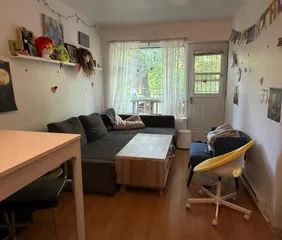 1 room apartment of 56m² in Montreal - Photo 1