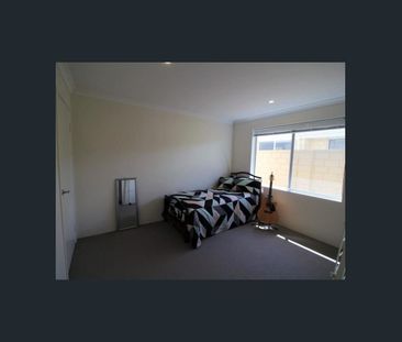 Modern 3 Year Old Family Home Situated in Quiet Location - Photo 6