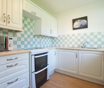 2 bedroom flat to rent - Photo 4