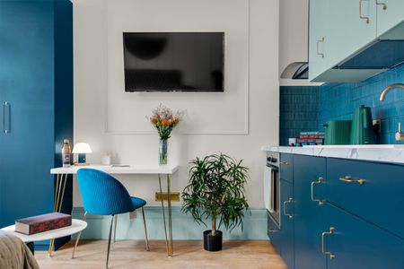 Studio Flat, Eardley Cres, SW5 - Photo 2