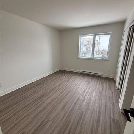 3 CH - 1 SDB - Saint-Hyacinthe - $1,700 /mo - Photo 3