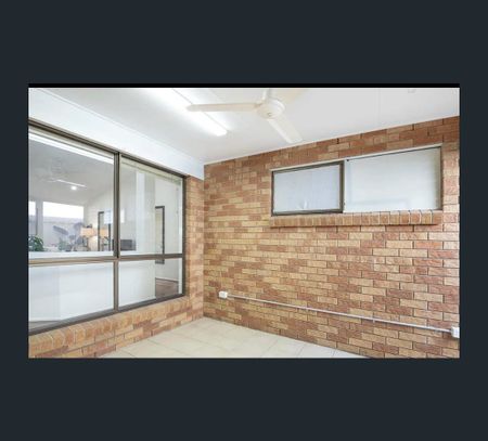 5 Eider Close, Forest Lake, Qld 4078 - Photo 5