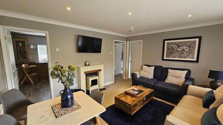 2 bedroom flat to rent - Photo 2