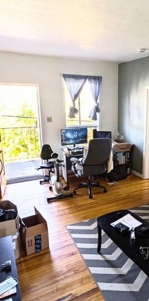 Grand 4 ½ à Sherbrooke 1050$/mois Disponible dès maintenant - Photo 1