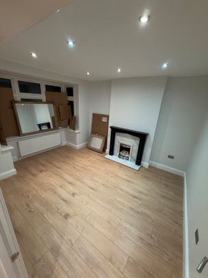 3 Bed End Terrace, Malyons Road, SE13 - Photo 1