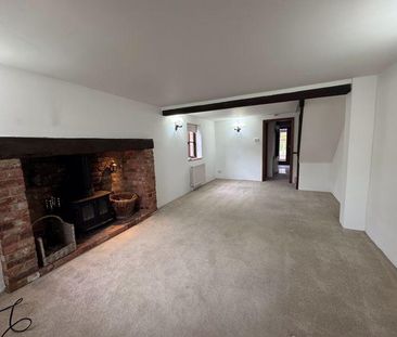 2 bedroom end of terrace house to rent - Photo 1