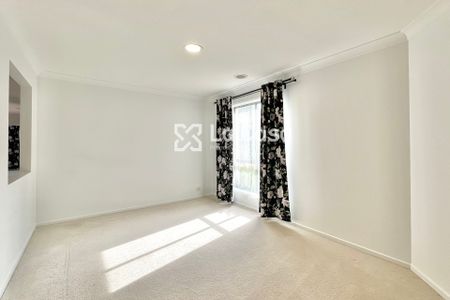 21 Robinia Place, Jerrabomberra NSW 2619 - House For Rent | Domain - Photo 3