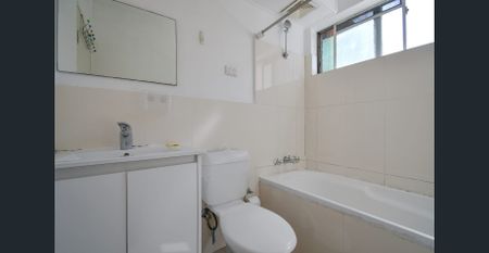 Convenient Location - Photo 5