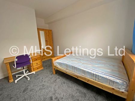 7 Bedroom Mid Terraced House for rent in Brudenell Mount - Photo 4