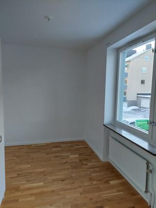 Bergslagsvägen, Finspång - Photo 1