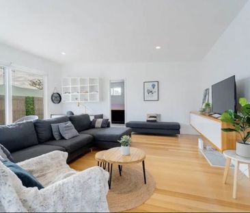 22 Smalley Street California Gully VIC - Photo 2