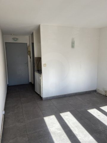 Location Appartement 1 pièce 19m² MONTPELLIER 34070 - Photo 5