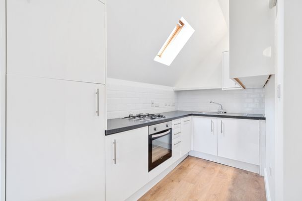 Church Rise, London, SE23 - Photo 1
