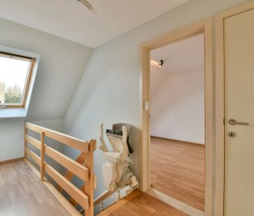 Halfopen gezinswoning met drie slaapkamers - Foto 5