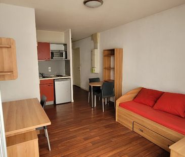 Location Appartement 1 pièce 21m² - Photo 2