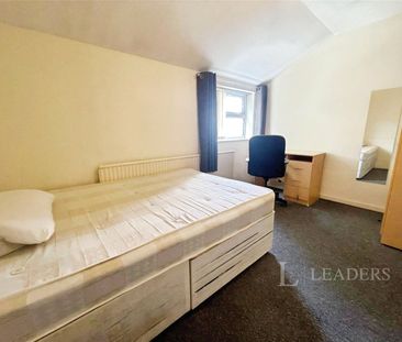4 bedroom house to rent King Street, Leamington Spa, Warwickshire, ... - Photo 6