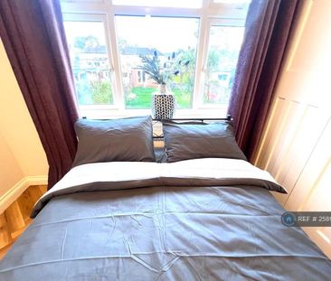 3 bedroom terraced house to rent - Photo 6