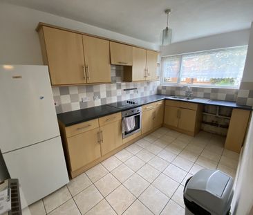 Cliftonville Court, Northampton - Photo 2