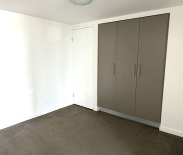 1 Bedroom + Study Level 11 - Mantra Residences @ Southport Central - Photo 3