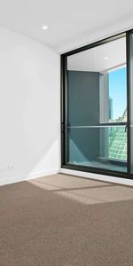 1611/232 La Trobe Street, Melbourne - Photo 3