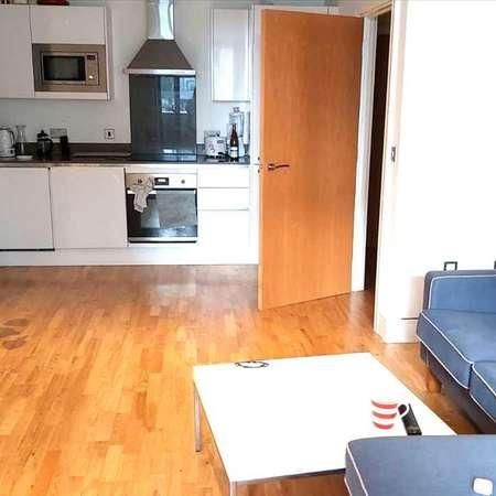 Admirals Tower, Dowells Street, Greenwich, SE10 - Photo 1