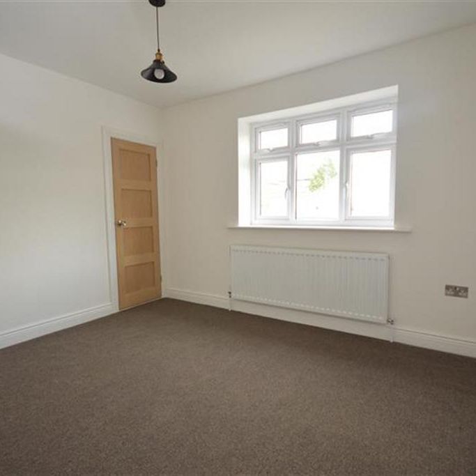 3 bedroom bungalow to rent - Photo 1