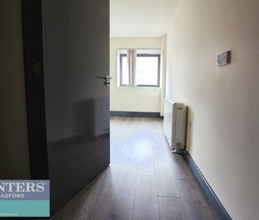 1 bedroom Flat To Let - Photo 6