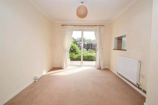 3 bedroom semi-detached house to rent - Photo 1