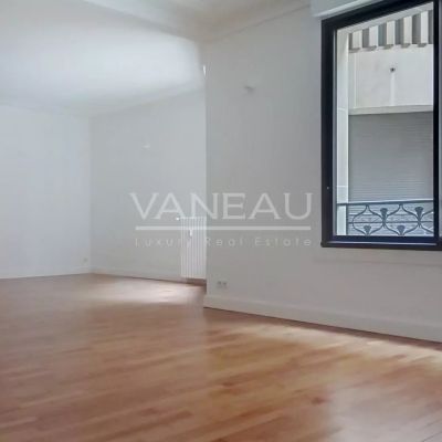 Appartement à louer à Paris 8Ème - Photo 1