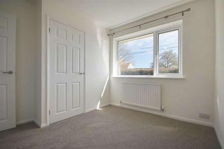 South End Lane, Northall, LU6 - Photo 2