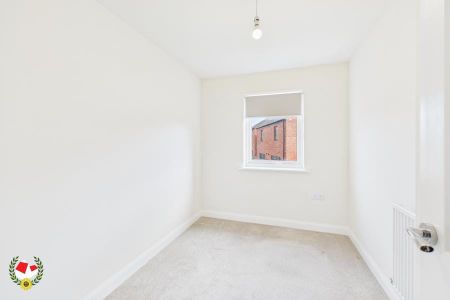 Dowsell Way, Yate, Bristol - Photo 3