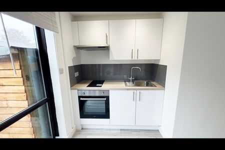 Studio Flat, Edmeston Close, E9 - Photo 2