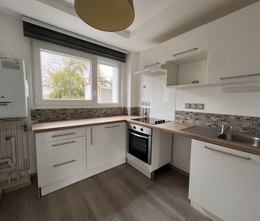 Location Appartement 4 pièces 82m² QUESNOY SUR DEULE 59890 - Photo 3