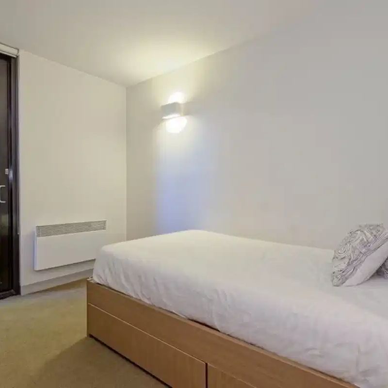 Studio Regular - Photo 2