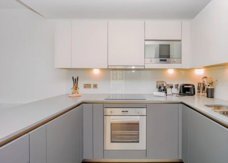 3 Bedroom 3 Bathroom Flat4003 - Photo 5