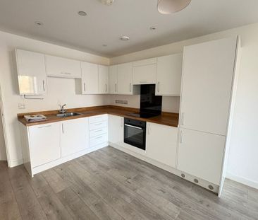 Edinburgh Gate - Photo 6