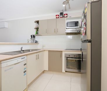 16/102-104 Alexander Drive, Highland Park QLD 4211 - Townhouse For ... - Photo 4