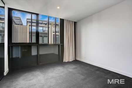 11/10 Boundary Street, South Melbourne - Photo 4