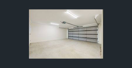 Fantastic Family Home in Logan Reserve Available Now! - Photo 3