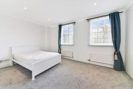 4 bedroom terraced house to rent - Photo 3