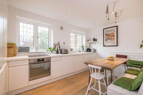 3 bedroom terraced house to rent - Photo 1