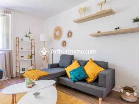 Location Chambre 1 pièces 10 m2 à Saint-Germain-Lès-Arpajon - Photo 2