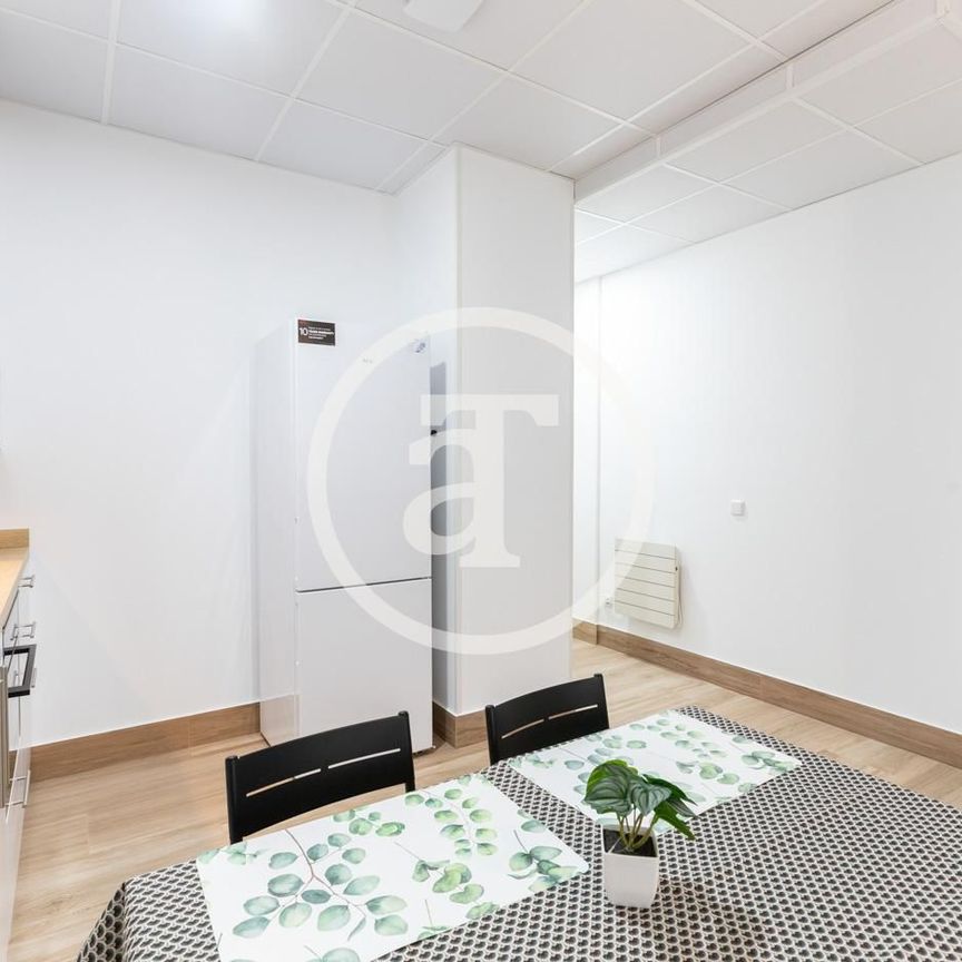 Estudio de alquiler en Calle de San Manuel, Aluche - Photo 1