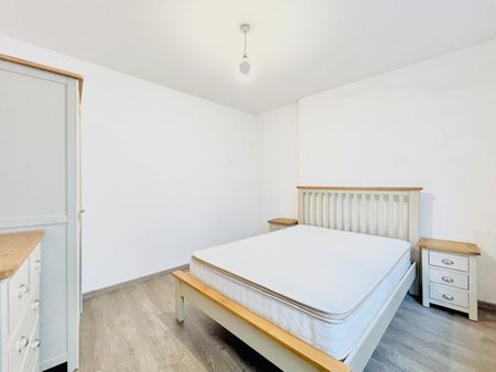 2 Bed Flat, Brixton Hill, SW2 - Photo 4