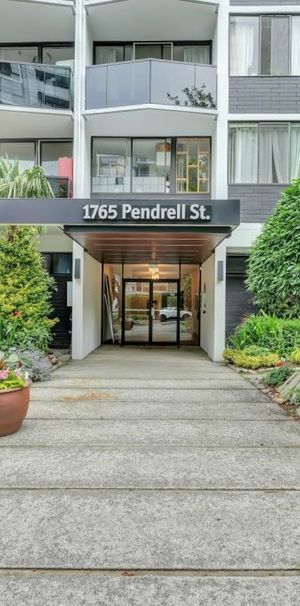 Sundowner Apartments - Photo 1