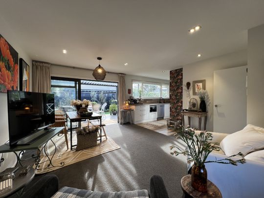 2/46 Thornycroft St, Fendalton - Photo 1