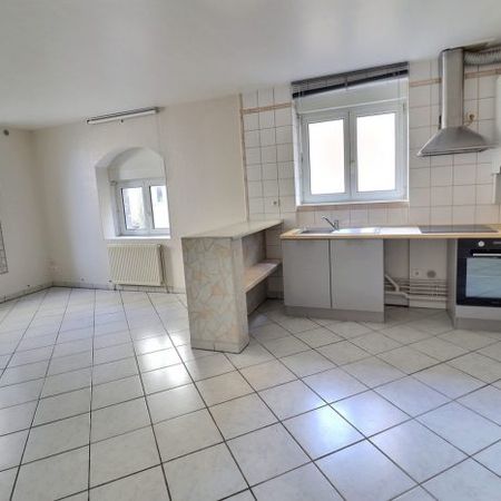 PLACE DES BUGHES-APPT T3 RDC - Photo 3