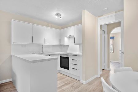 Brangwyn Crescent, SW19, London - Photo 4