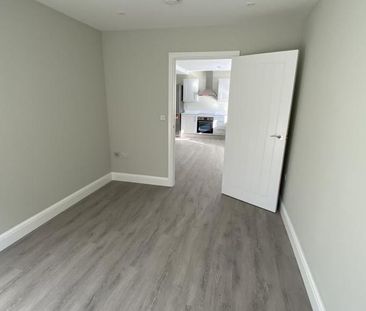 1 bedroom ground floor flat to rent - Photo 4