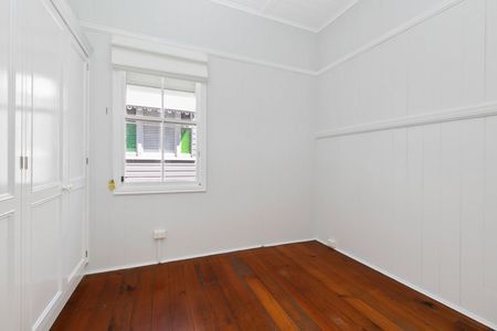 Beautifully presented Milton Queenslander - Photo 5